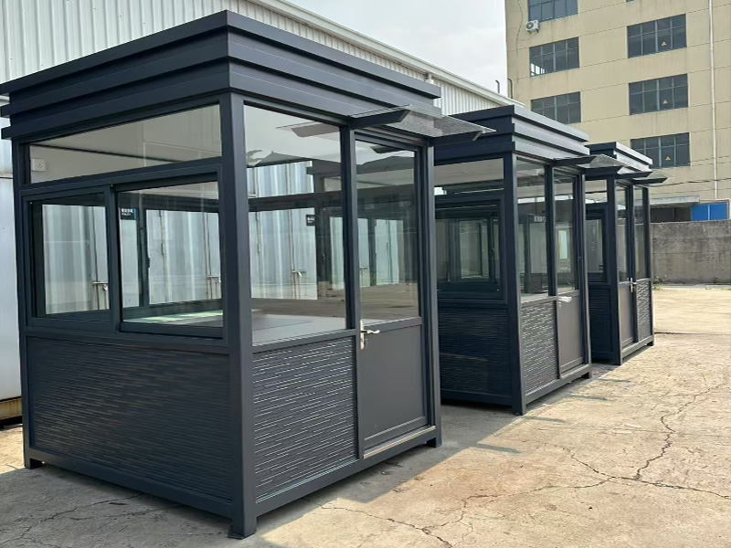 崗?fù)らT衛(wèi)房